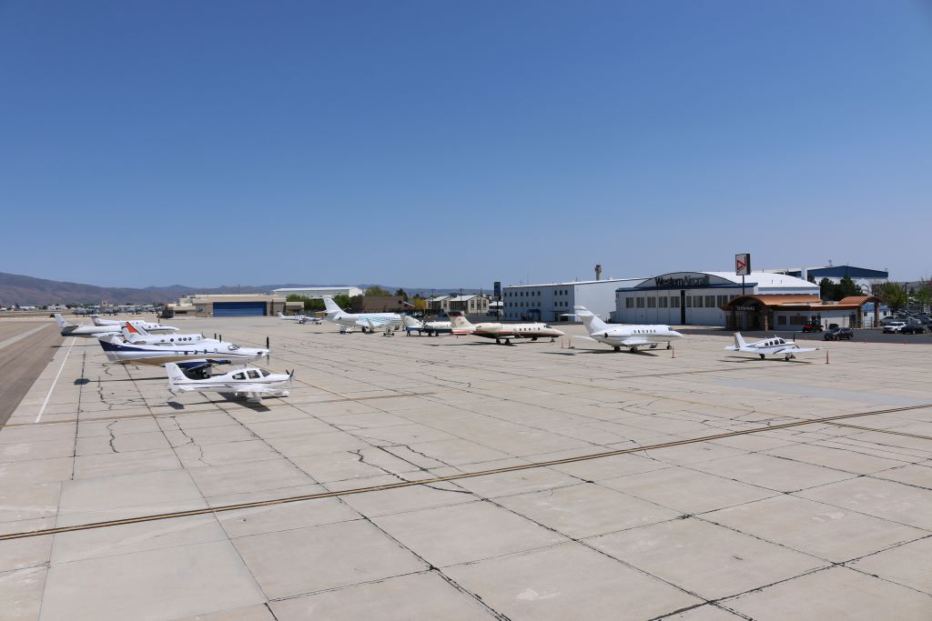 FBO Airport Terminal - Aircraft Services - Western Aircraft
